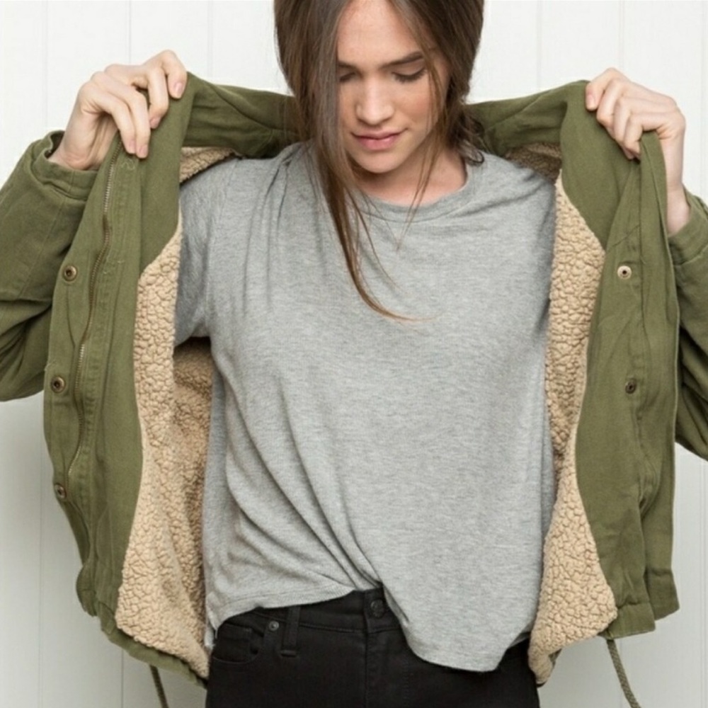 Brandy Melville Doris jacket faux fur fleece lined green one size - Picture 3 of 11
